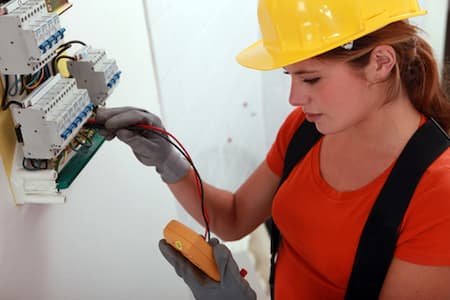 Why Allying Yourself With A Certified Phoenix Electrician Is Wise